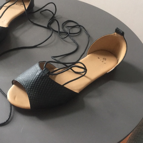 5$ with bundle 🛍 Super cute open toe flats 😉 Like new! - Picture 5 of 10